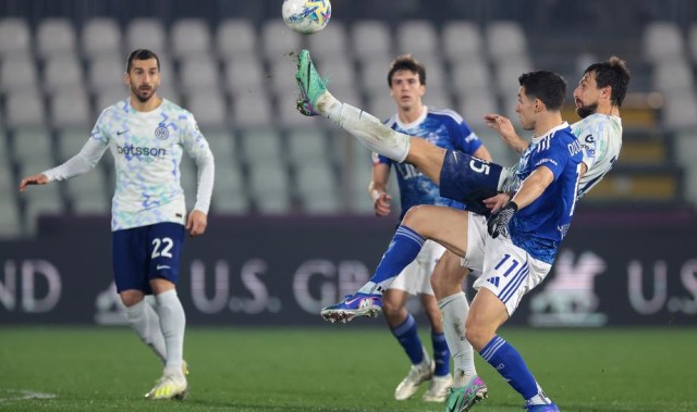 开云官网-意大利杯-瓦莱错失绝佳良机 国米首回合0-0战平科莫