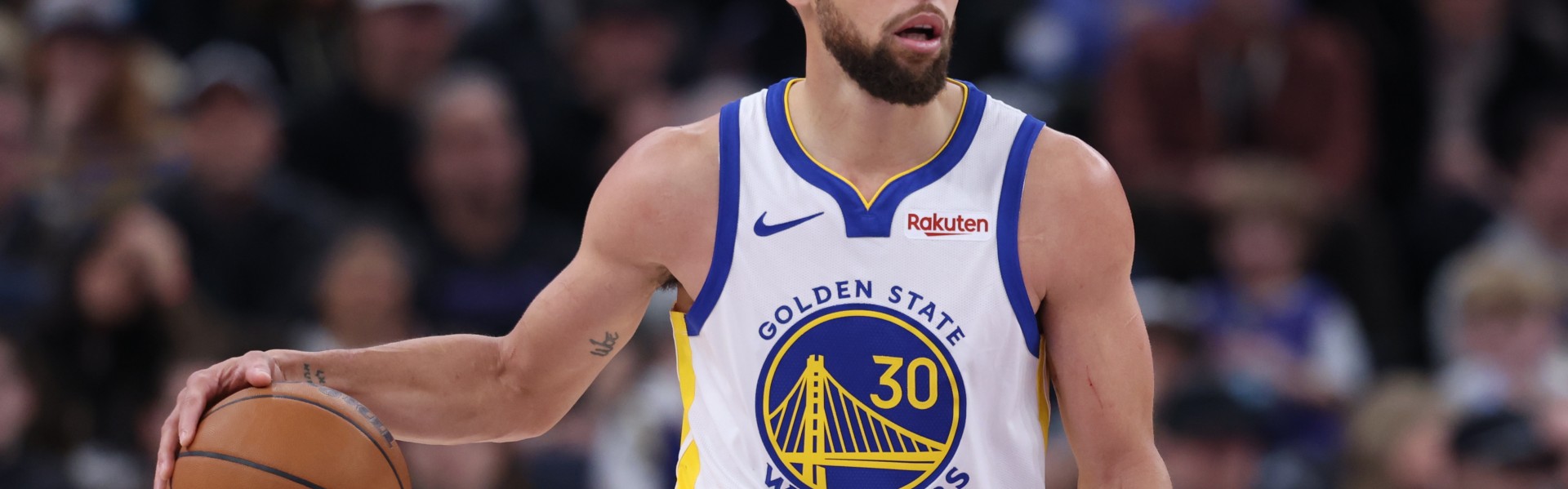 开云中国-后天再战！库里出战29分钟 14中7&amp;三分9中4砍下24分6板3助