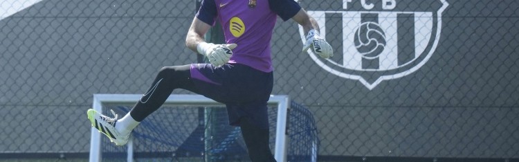 开云官网-霍安-加西亚：穆里奇踢到了我的脸，VAR说是红牌就没问题