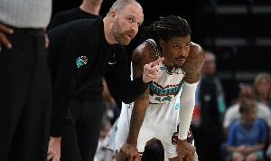 张佳玮谈詹金斯被解雇：多少有点赌 就怕休赛期边送球员边找老李