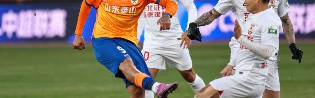 泰山双核互评齐声“非常好” 克雷桑被赞“顶级水平”